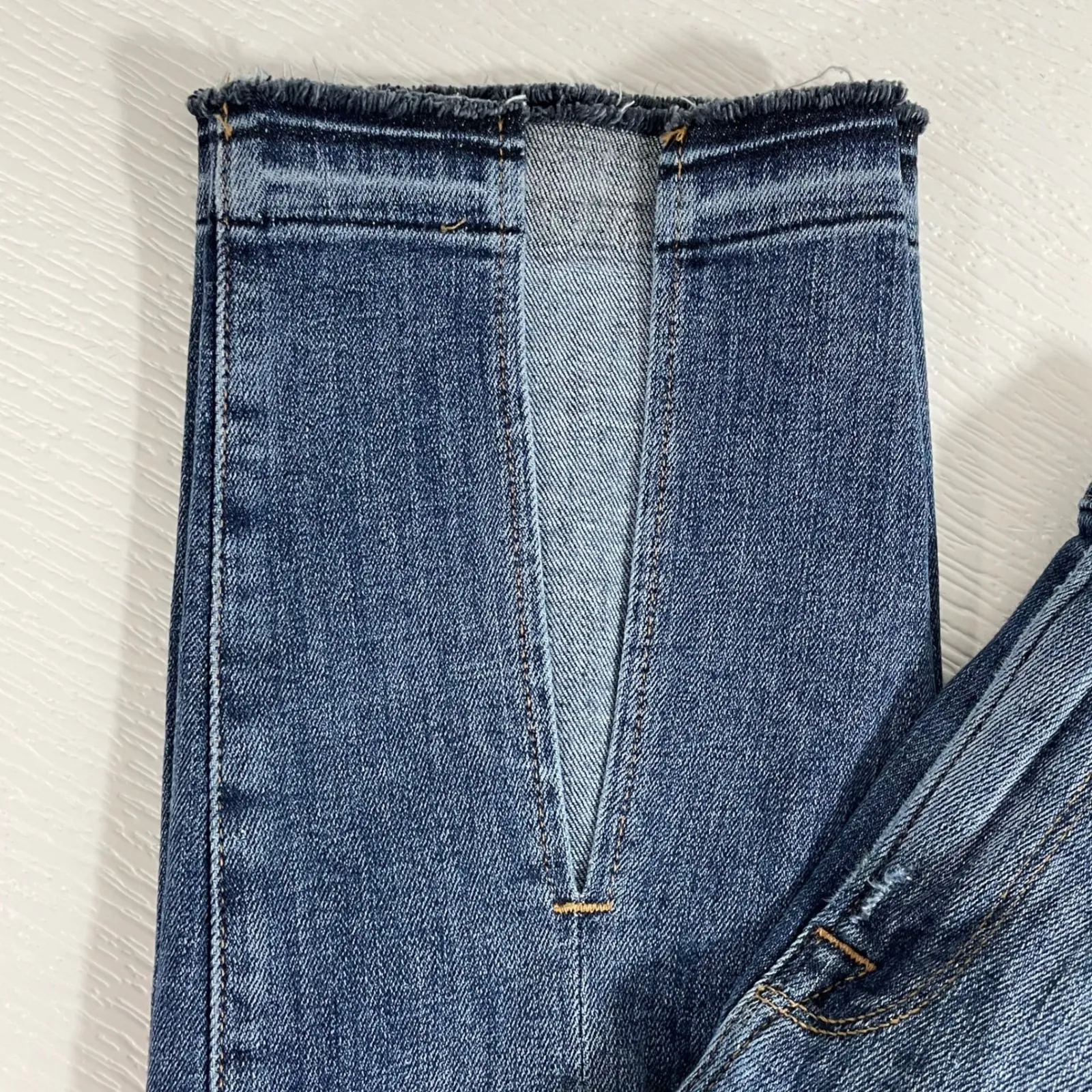 FRAME Le Nouveau Straight Jeans Women Size29 Blue Wash High Rise Split Raw Hem - Image 9