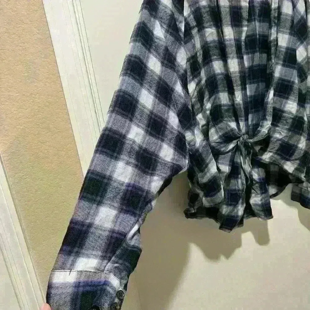 BDG oversize women long sleeves flannels tie fronts sz M shirt comfy cute summer - Image 4