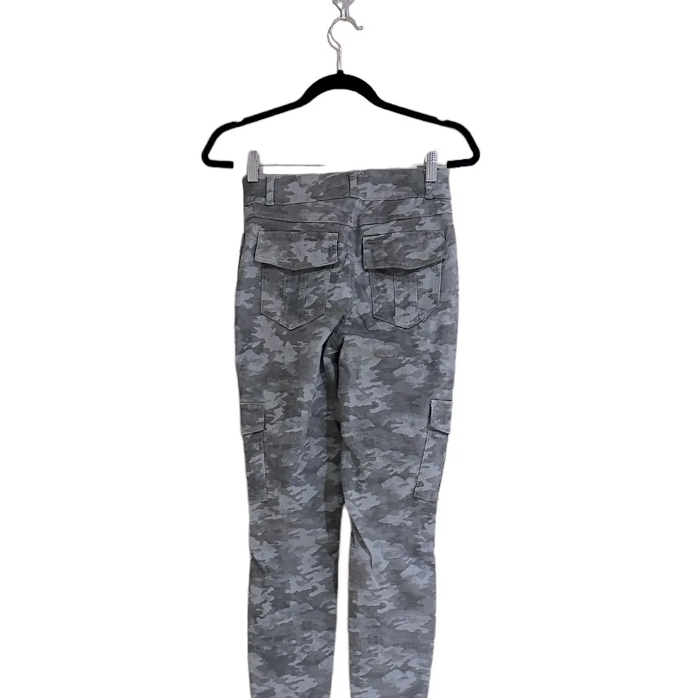 NWT SPANX Stretch Twill Ankle Cargo Pant Stone Wash Camo - Image 8