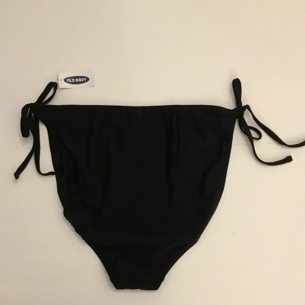 Old Navy Black Low Rise String Bikini Swim Bottoms Sz 1X… - Image 5