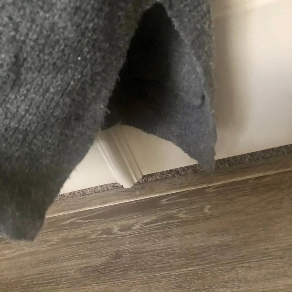 Nordstrom v neck grey sweater Size XS - Image 10