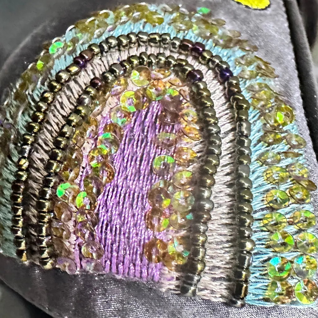 Funky Embellished Gray Satin Boho Charm Wedges 8.5 - Image 13