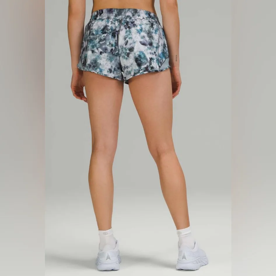 Lululemon Hotty Hot Low Rise 2.5” Shorts Kaleidofloral Multi Color Blue Size 10 - Image 2