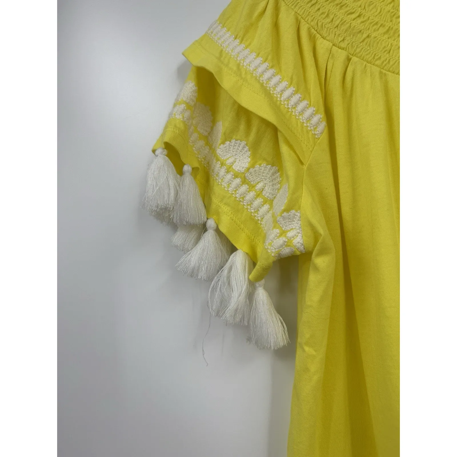 Lilly Pulitzer Nailah Yellow Tassels Short‎ Sleeve T-Shirt Embroidered Size XS - Image 3