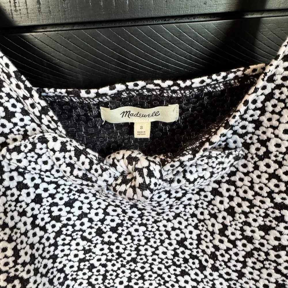 Madewell Daisy Jacquard Tie-Front Cami Top floral - Image 6