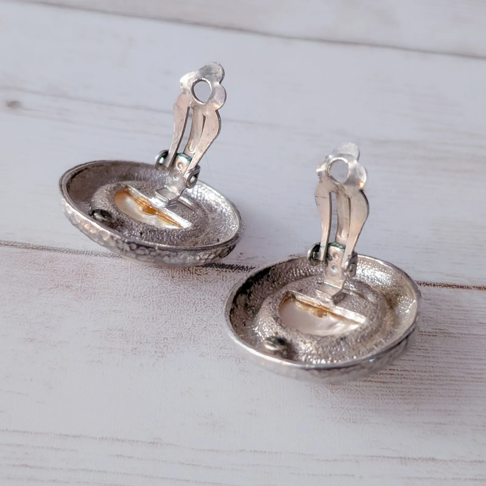 Vintage Clip On Earrings Silver Tone Halo Faux Pearl Very Large - Image 4