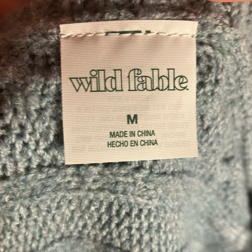 cropped wrap around cardigan size small - Image 3