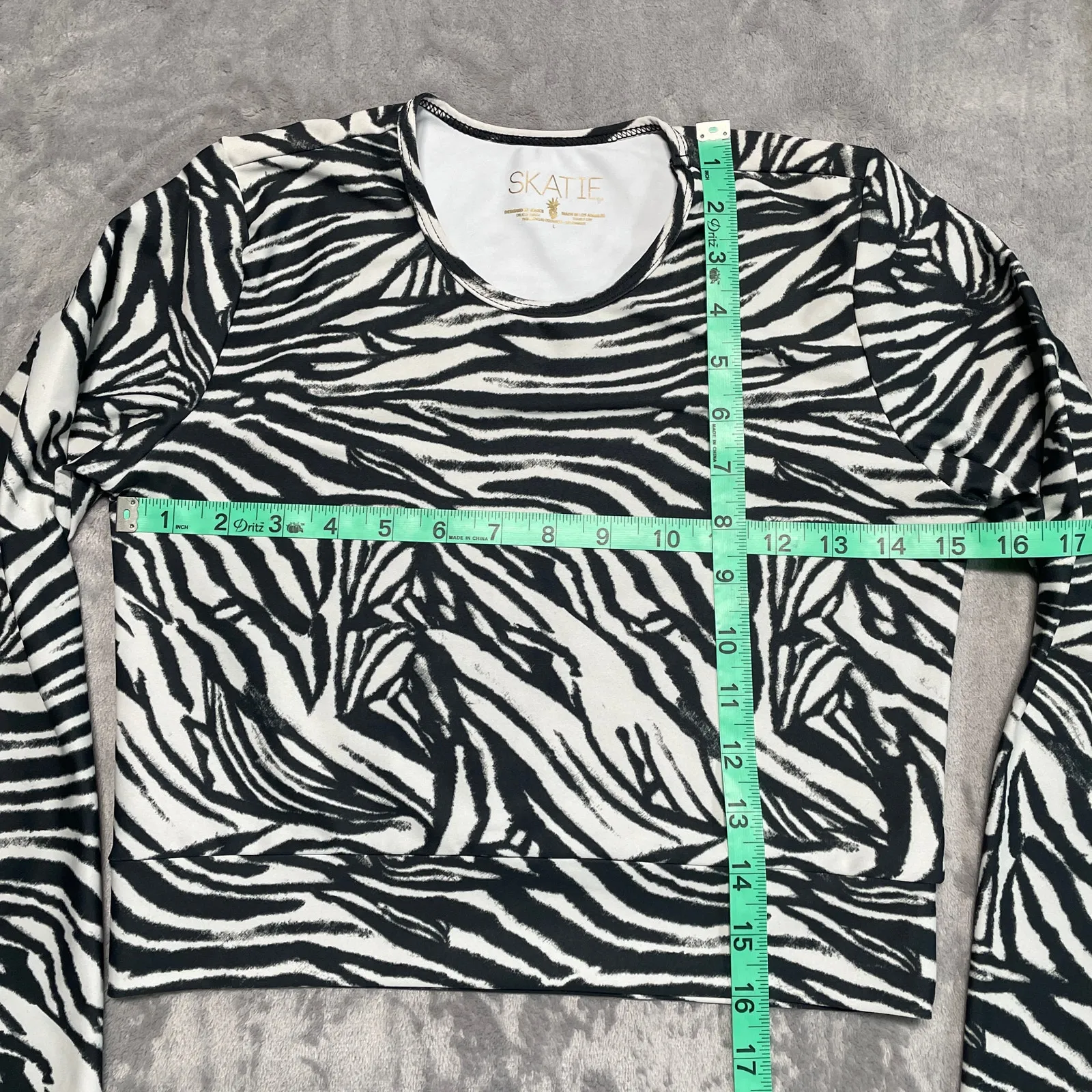 Skatie Rashguard Womens Large Zebra Print Long Sleeve Activewear Beach Surf - Image 7