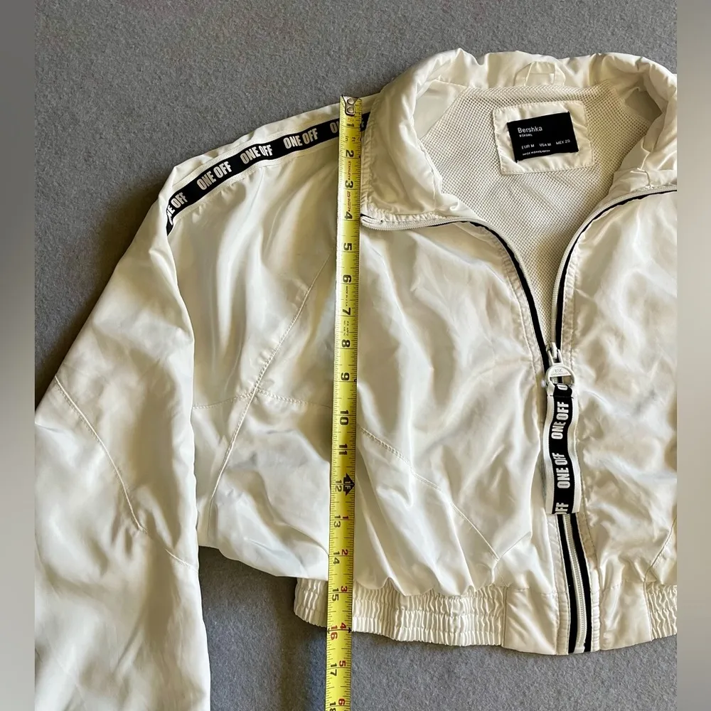 Bershka Women’s Cropped Sports Jacket White Medium BSK Girl Nylon Zip One Off - Image 4