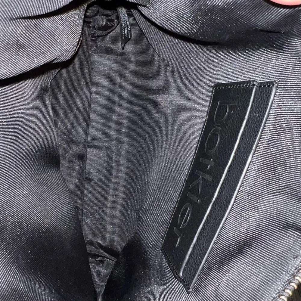 Botkier Black Leather Crossbody Bag - Image 9