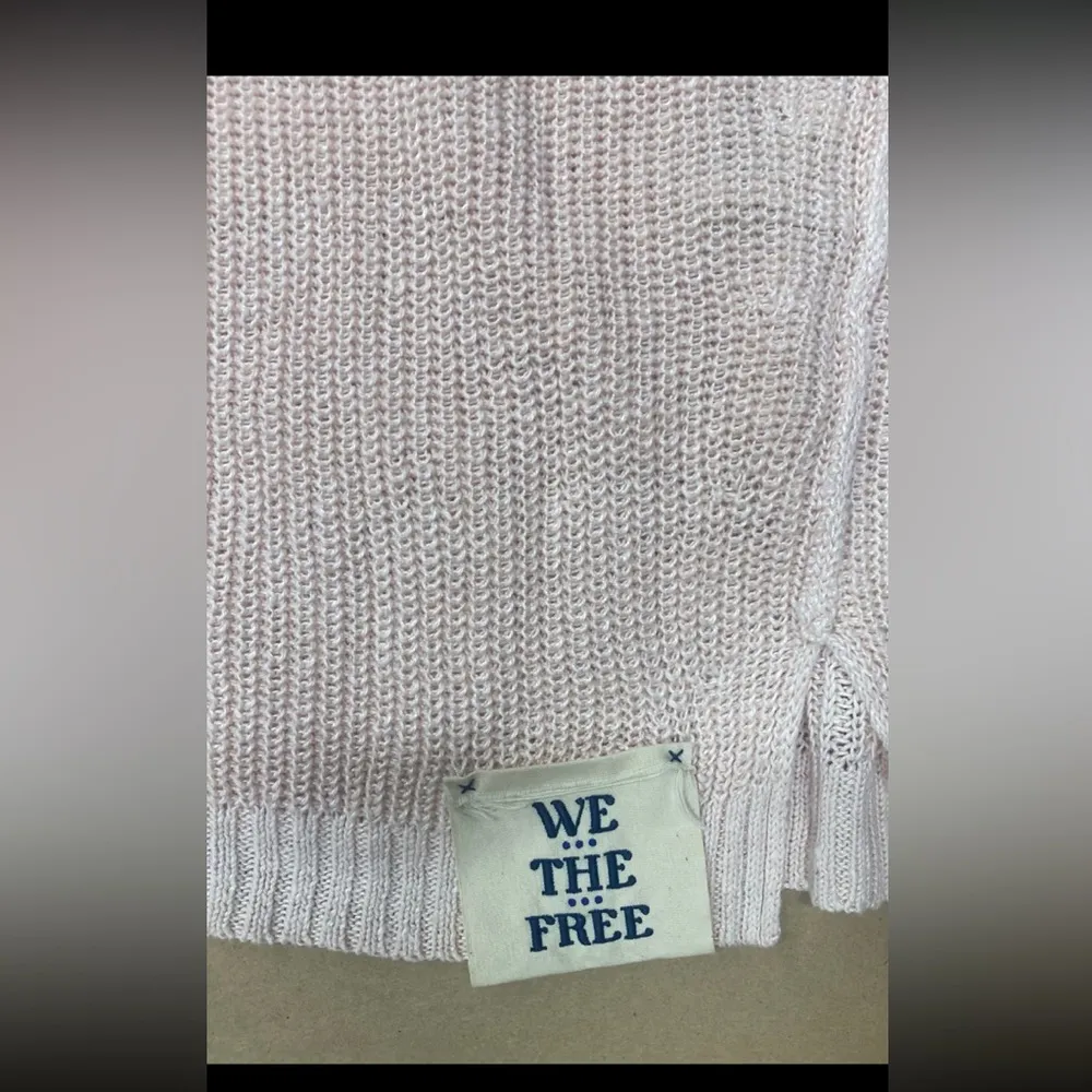 We The Free Jamie Linen V-neck Sweater in Starfish. Size Large - Image 7