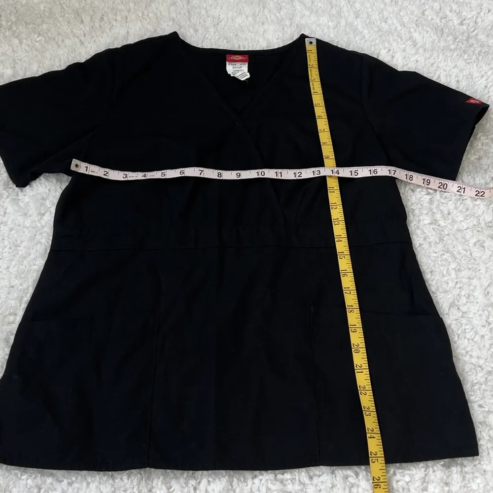 Dickies womens faux wrap v neck black scrub top pockets stretch short sleeve s - Image 3