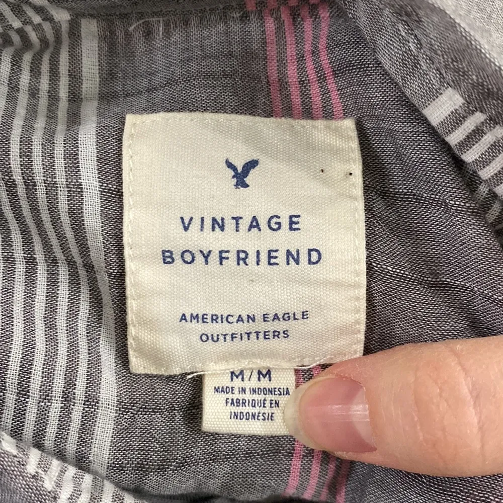 American Eagle grey vintage boyfriend  fit plaid button up shirt size M - Image 8