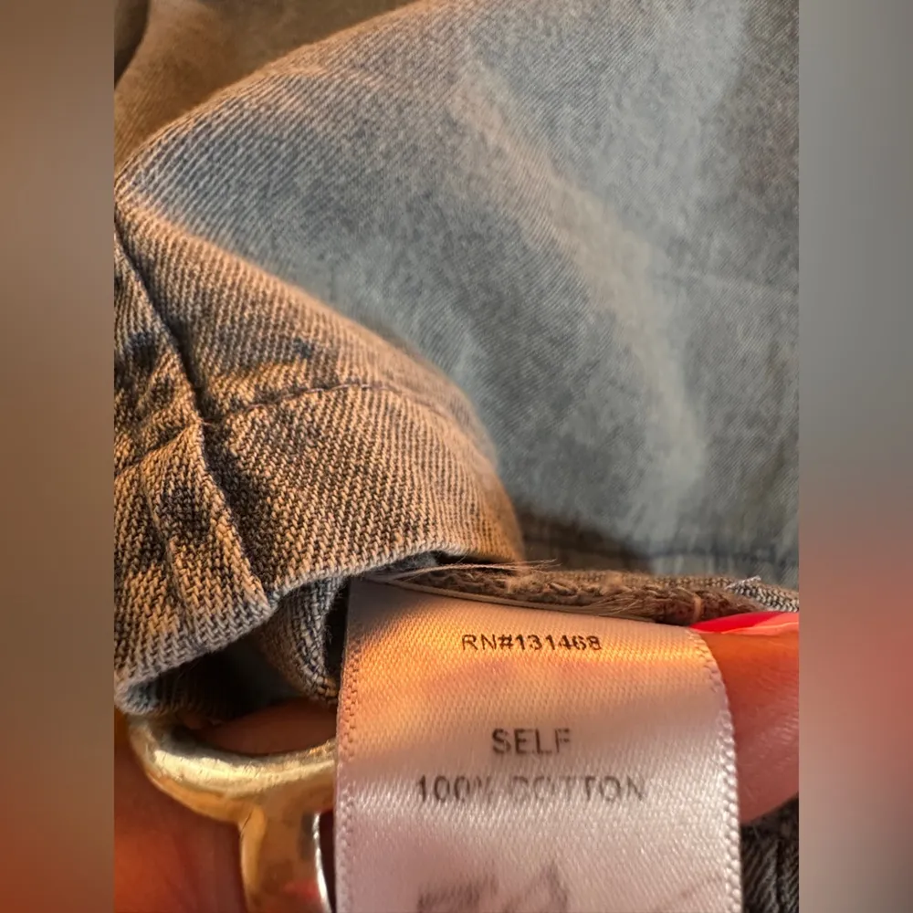 Vici Lightwash Cropped Denim Milkmaid Top with Puff Sleeves, Size XL, NWOT - Image 8