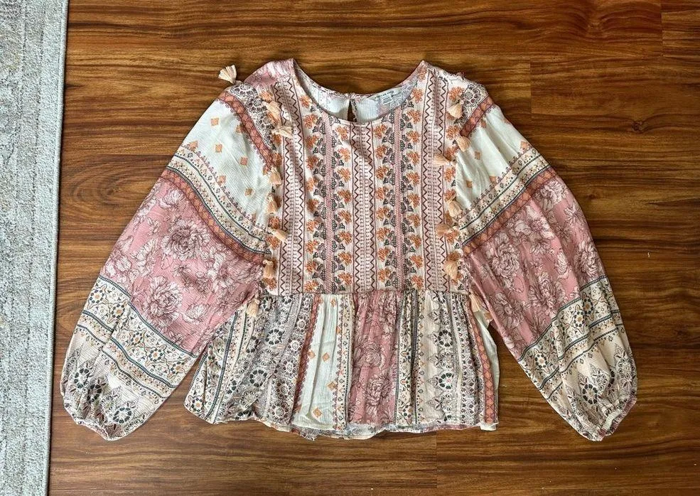 Women Pink Long Sleeve Embroidered Blouse - Image 2