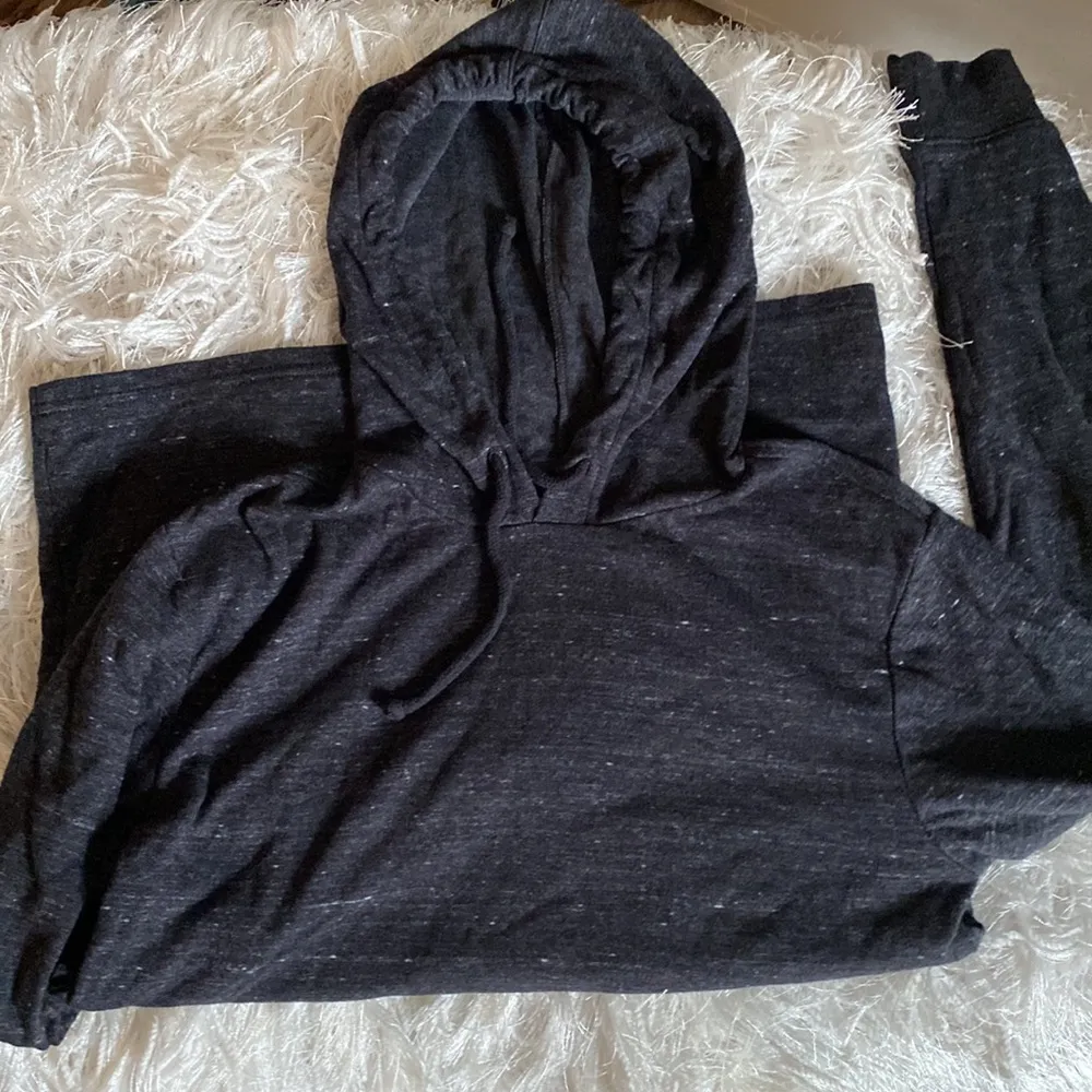 PacSun Unisex Pullover Sweatshirt Hoodie with Kangaroo Pocket Marled Slate Gray - Image 5