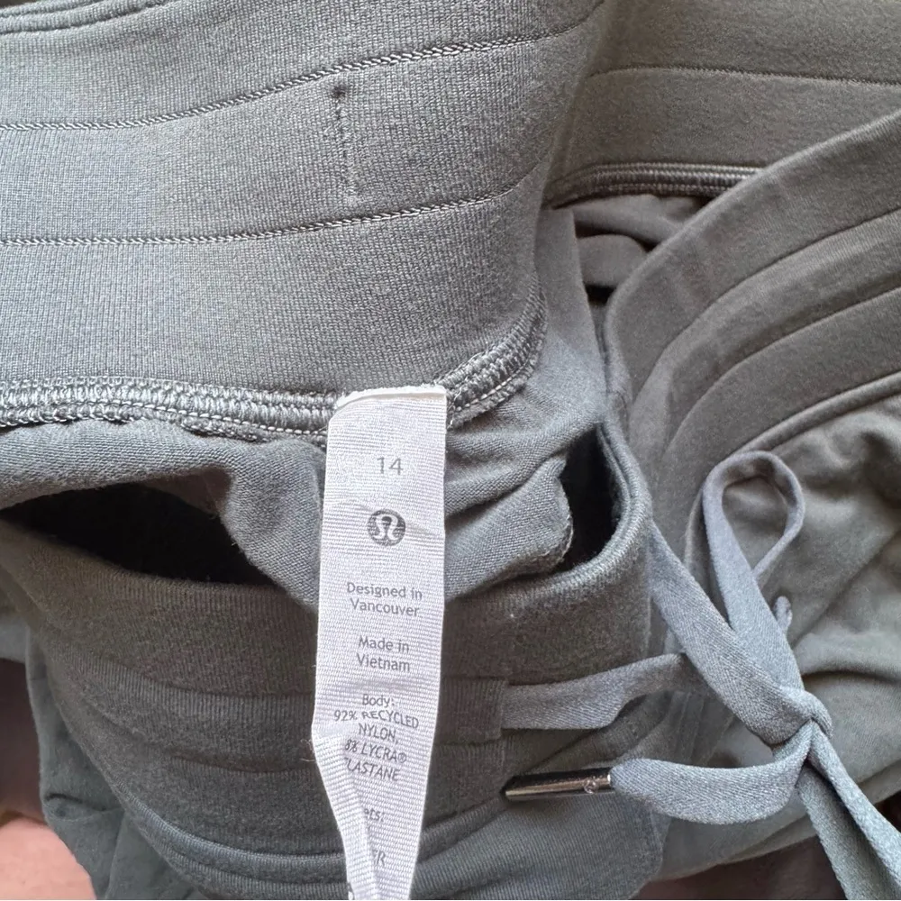 Lululemon Ready to Rulu Straight-Leg High-Rise Pants Smoked Spruce Green - Image 8