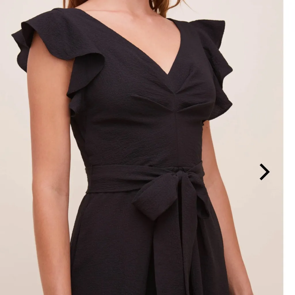 Astr the label Euphoria Dress Black Ruffle Sleeve Small - Image 3