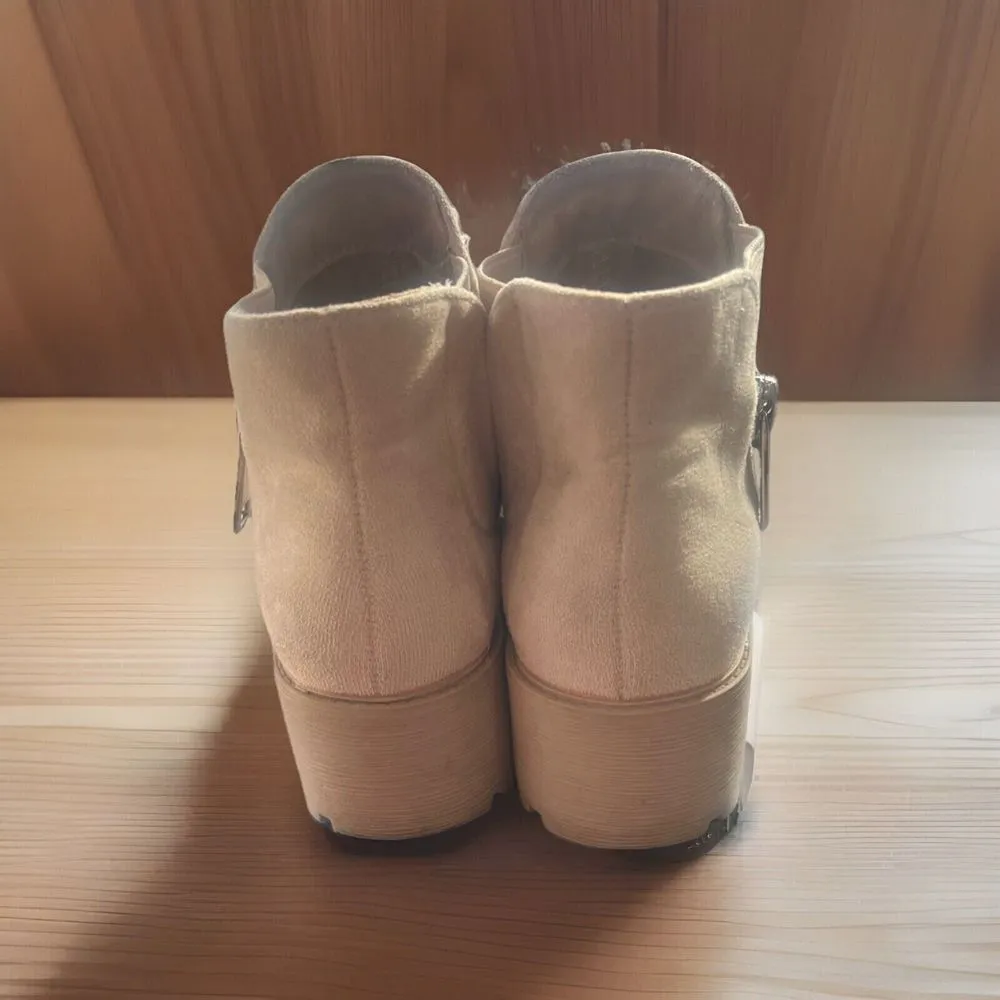 Cushionaire Women's Slip On Boot‎ with Memory Foam Size 8 - Image 3