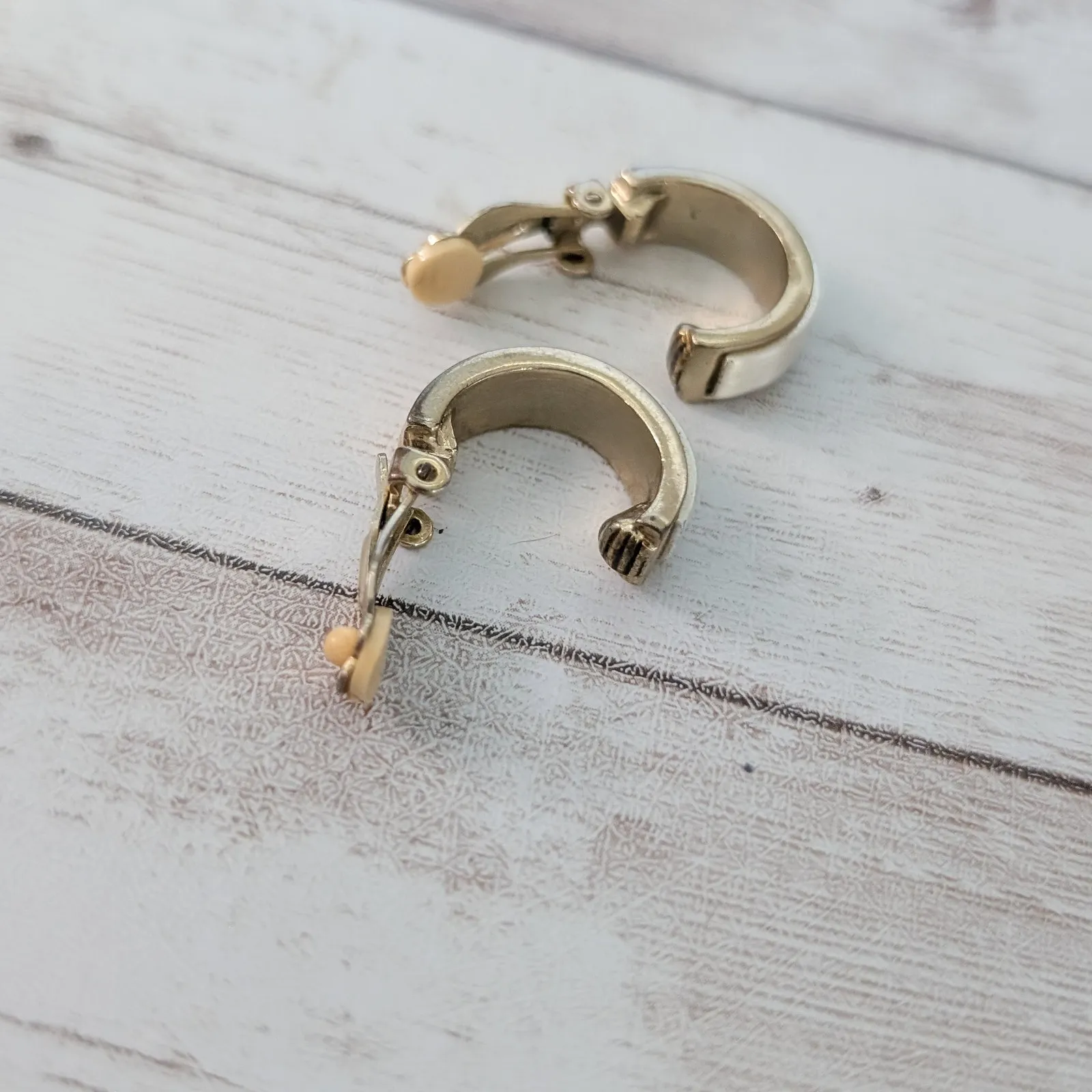 Vintage Clip On Earrings Matte Silver Tone with Gold Tone Edge Hoops 0.75" - Image 6