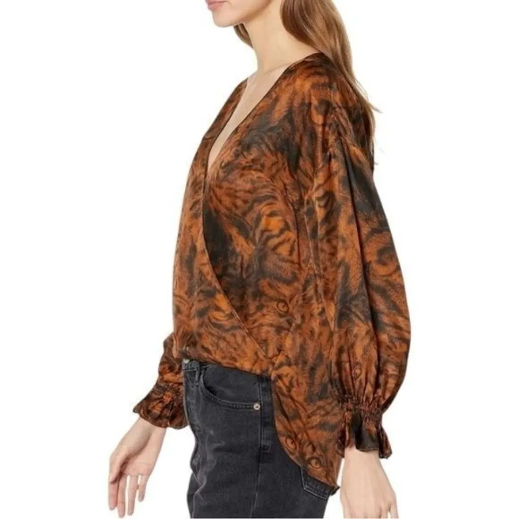 NEW All Saints Penny Grizedale Cat Print Silk Blend Wrap Front‎ Blouse Grunge 6 - Image 3