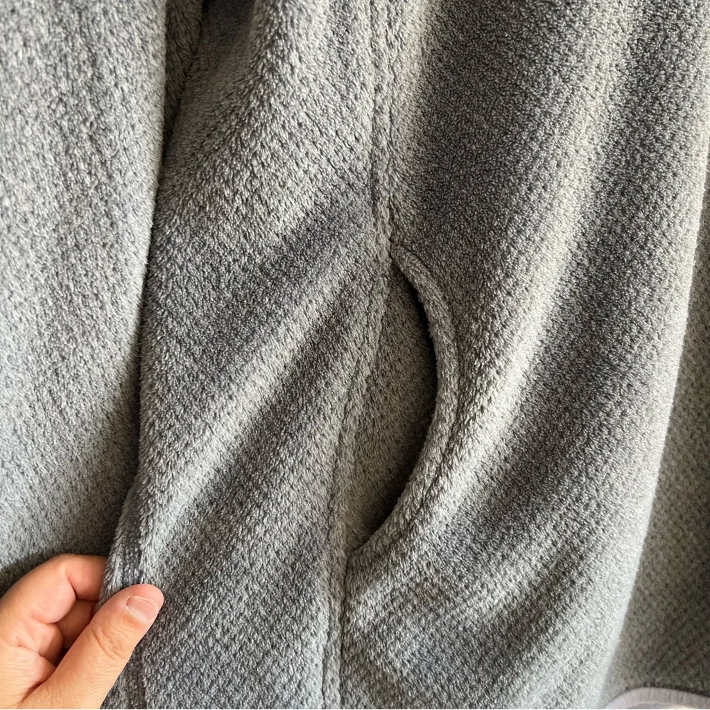 Patagonia Women’s Re-Tool‎ Snap-T Fleece Pullover Gray Size Large - Image 10