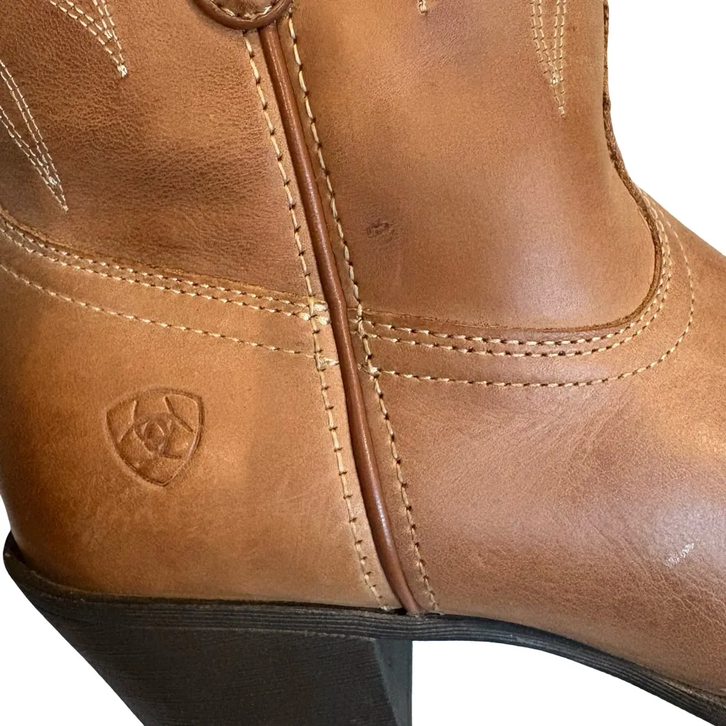 Ariat Darlin Round Toe Short Western Boots, Sz 9 - Image 16