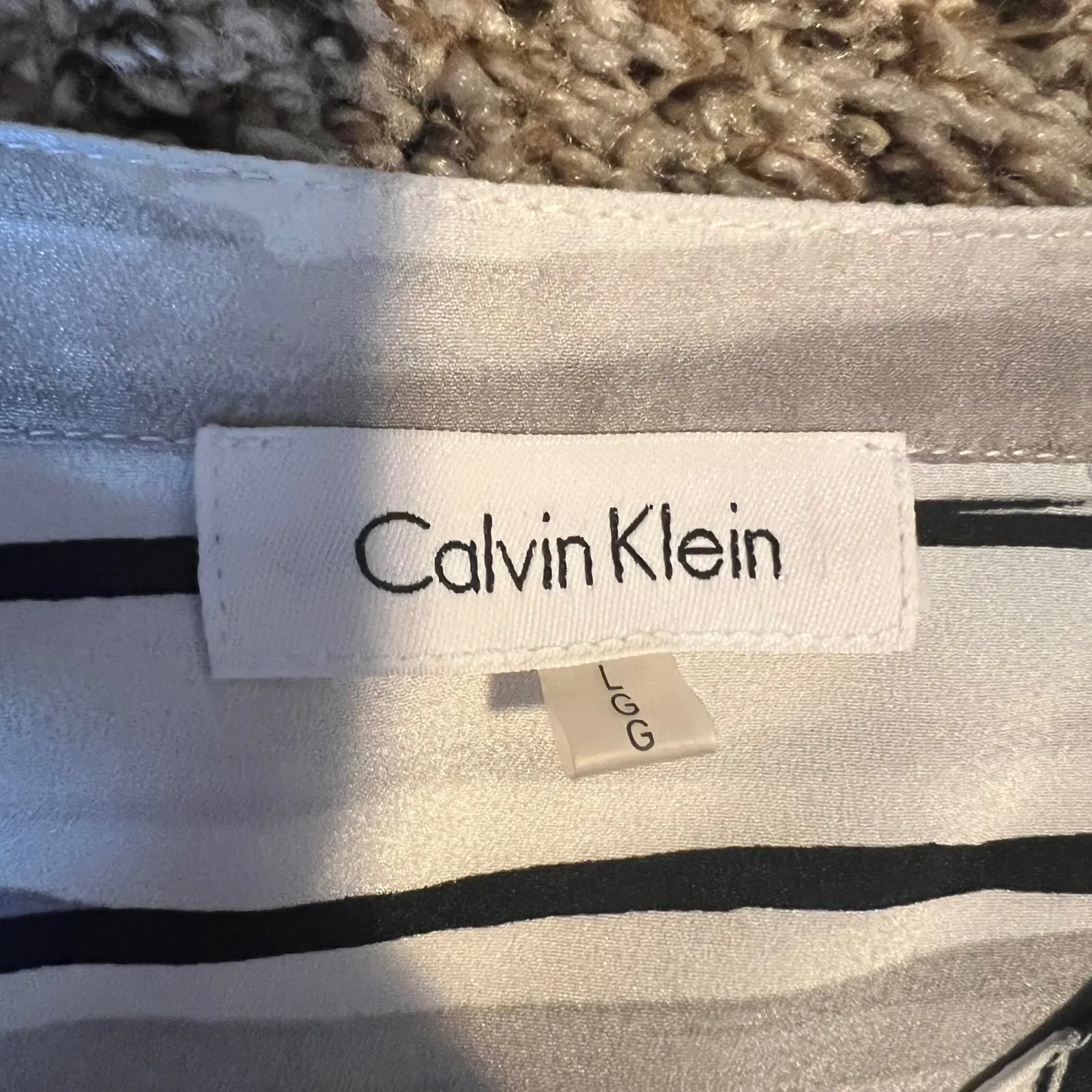 Calvin Klein Women Large Blue Gray Stripe V-Neck Roll-Tab Sleeve Button-Up - Image 3