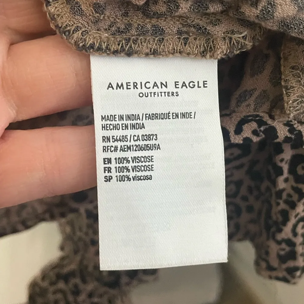 American Eagle leopard‎ print cropped shawl size small - Image 4