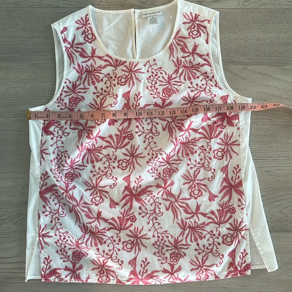 Liz Claiborne White Pink Floral Sleeveless Blouse Size Medium - Image 2
