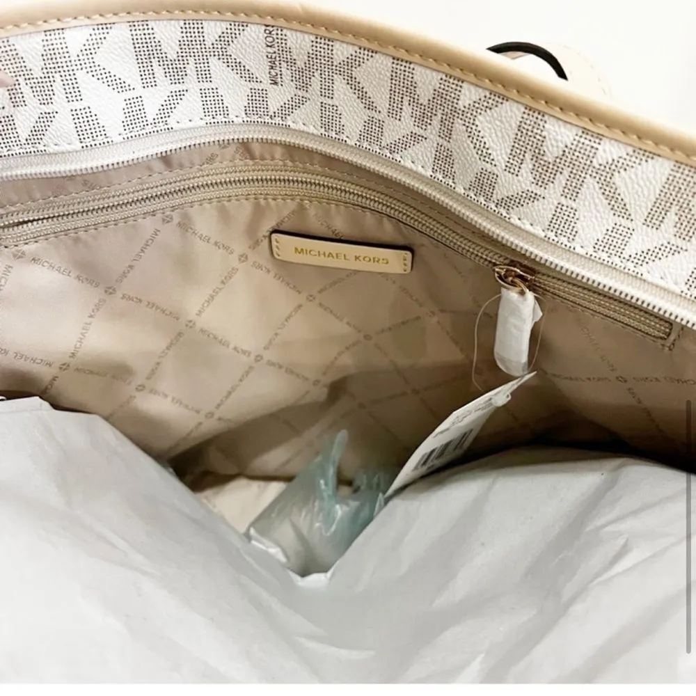 Michael Kors Jet Set Travel Leather Trim Tote Bag in Vanilla
NWT - Image 6