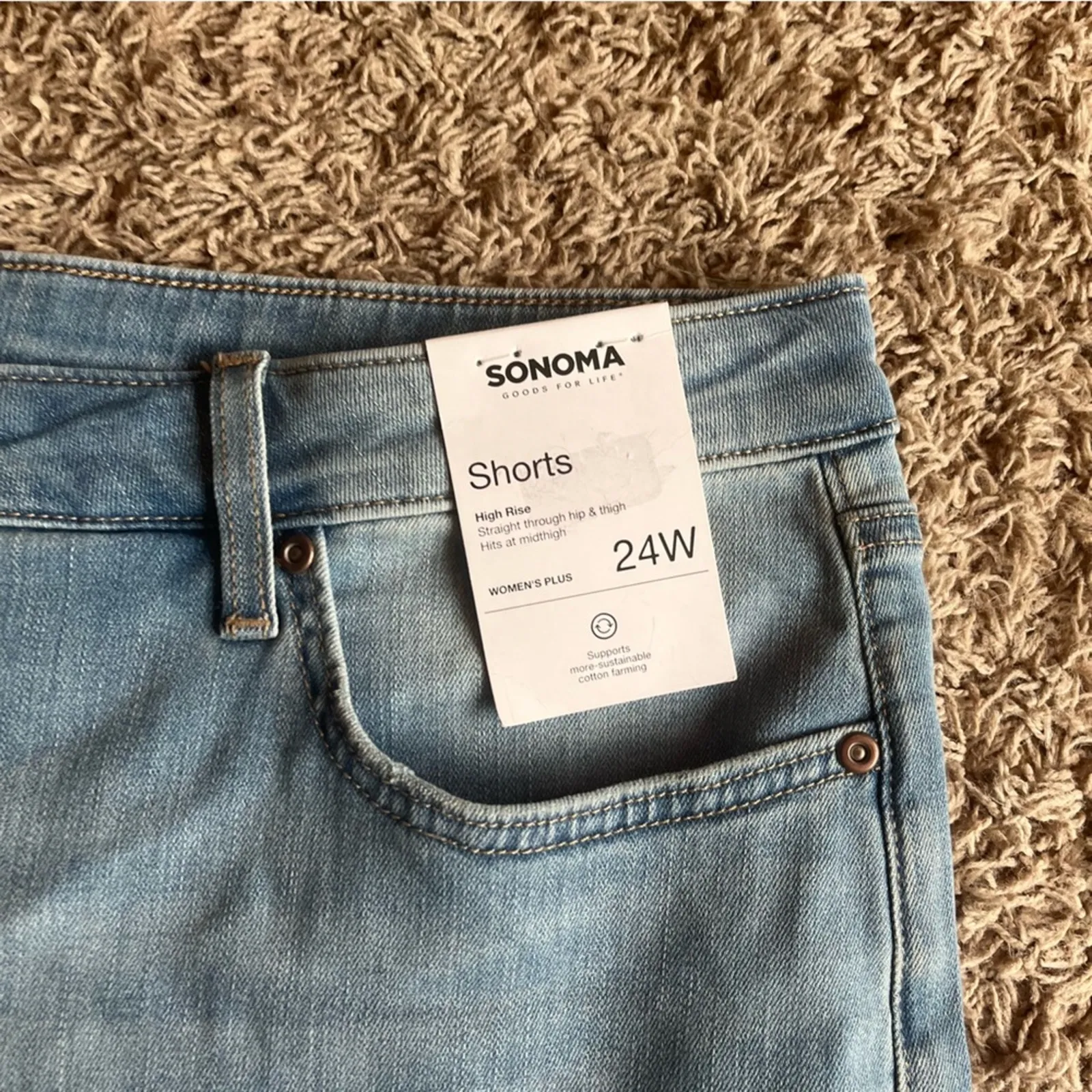NWT! Sonoma Light Wash Distressed High Rise Jean Short Size 24W - Image 7