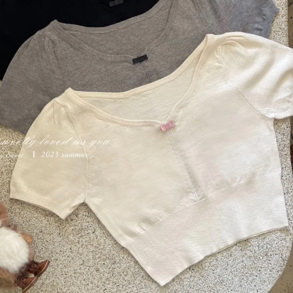Japanese Ivory Cream Soft Comfy V Neck Pink Bow Kawaii Crop Top Size XS - Image 3