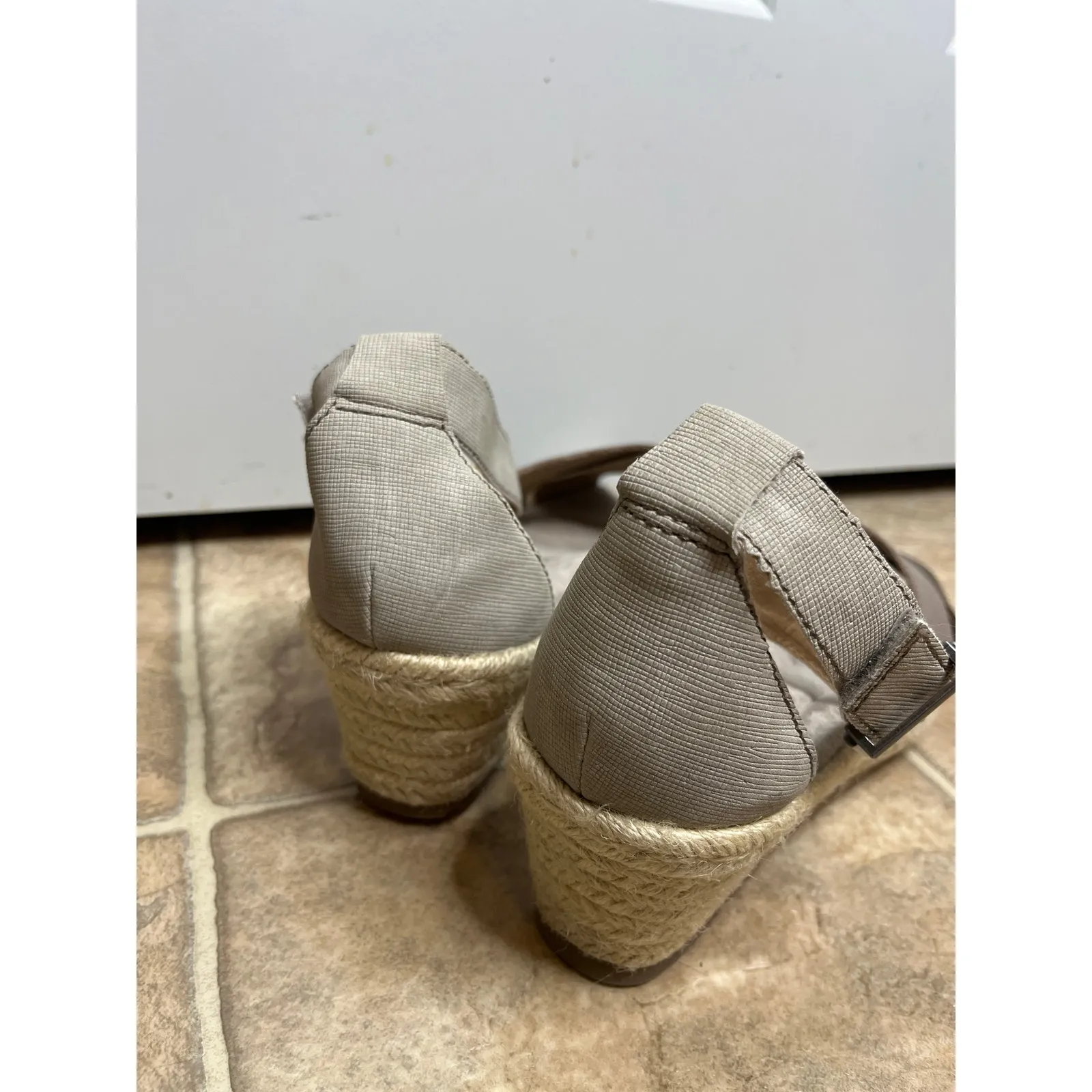 Earth‎ Origins Naples Natasha Wedge Sandals Size 9 M Leather Upper - Image 7