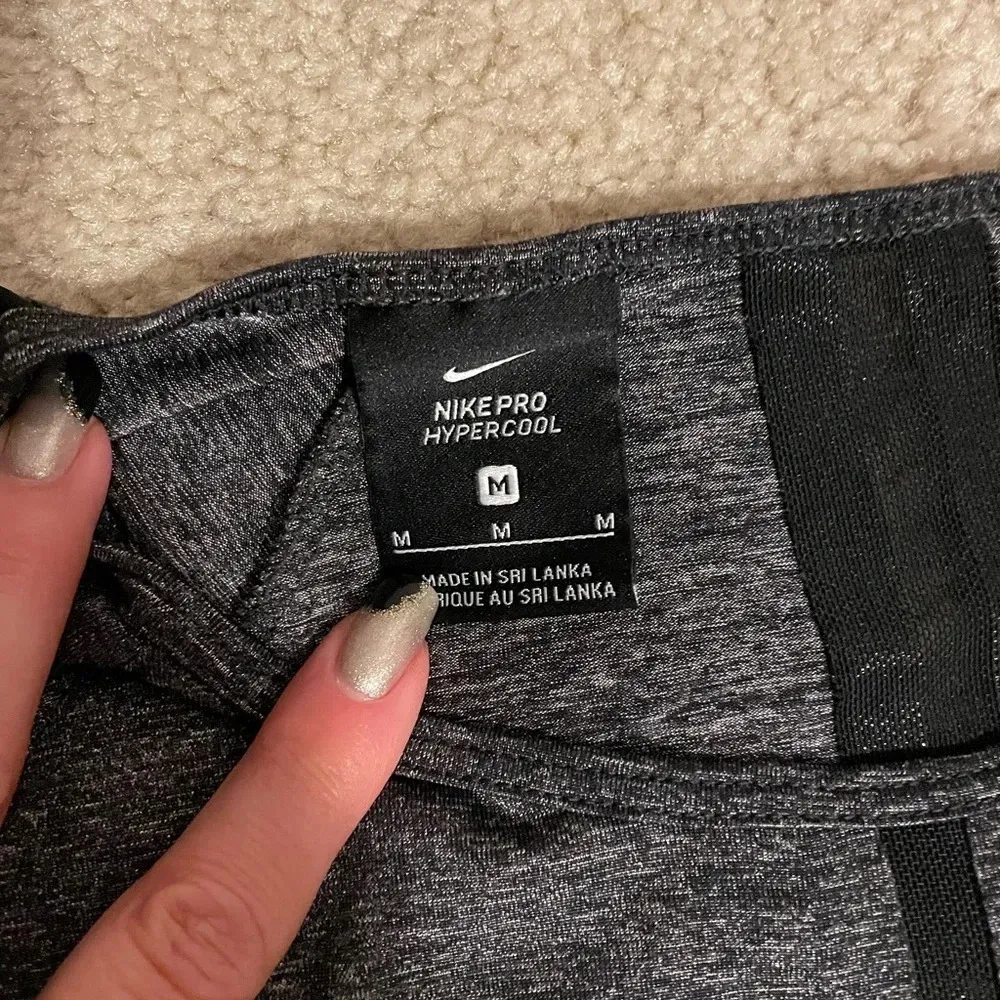 Nike  Pro Hypercool shirt - Image 3