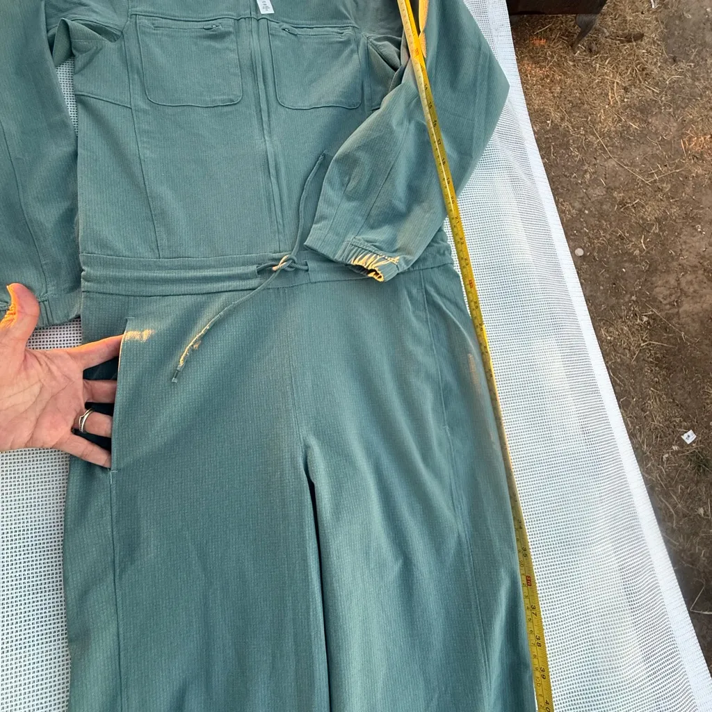 NWOT LULULEMON  VENTLIGHT ZIPPER JUMPSUIT WOMENS SIZE 0 - Image 5