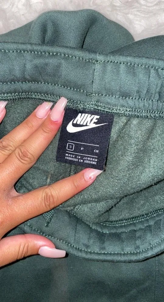 Nike Sweatpants - Image 3