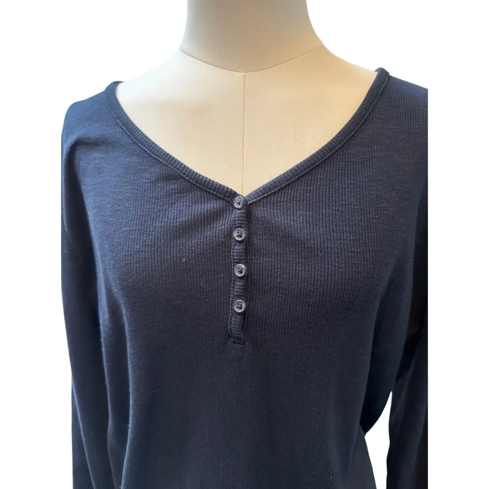 Women’s Duluth Long Sleeved Navy blue cotton V - Image 2