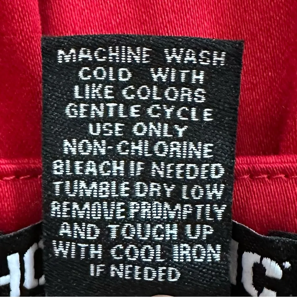 NWT Hot Topic Red & Black Velvet Print Border Fit & Flare Dress, Size XL - Image 10