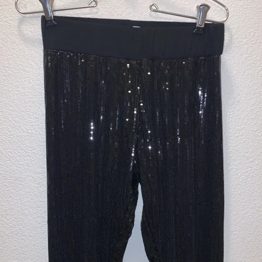 Cherish black full sequin jogger style leggings - Image 2