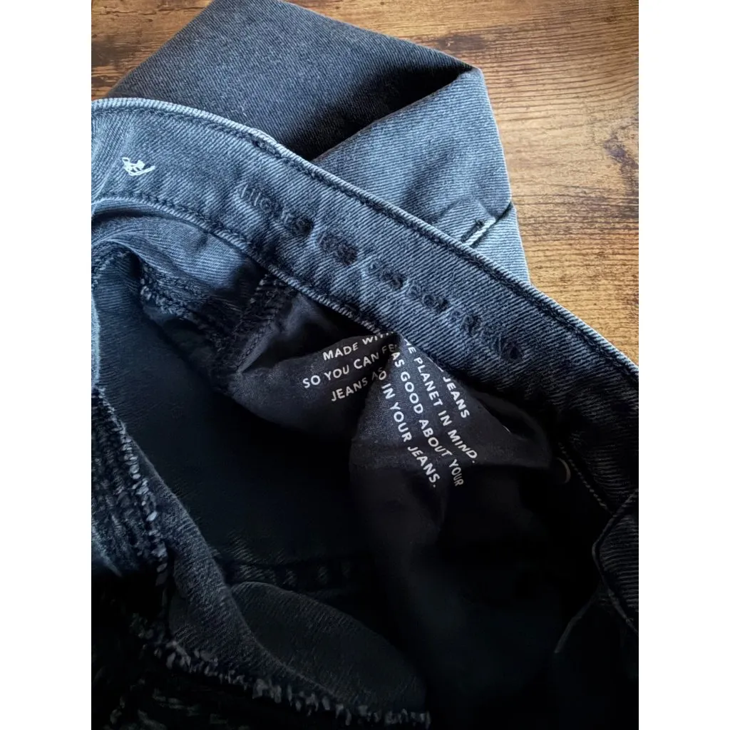 American Eagle Black High RIse 90s Boyfriend Jean - Image 6