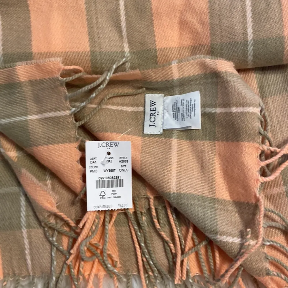 J.Crew 🧣 length 78” wide 24” brand new see all photos (N4) - Image 8