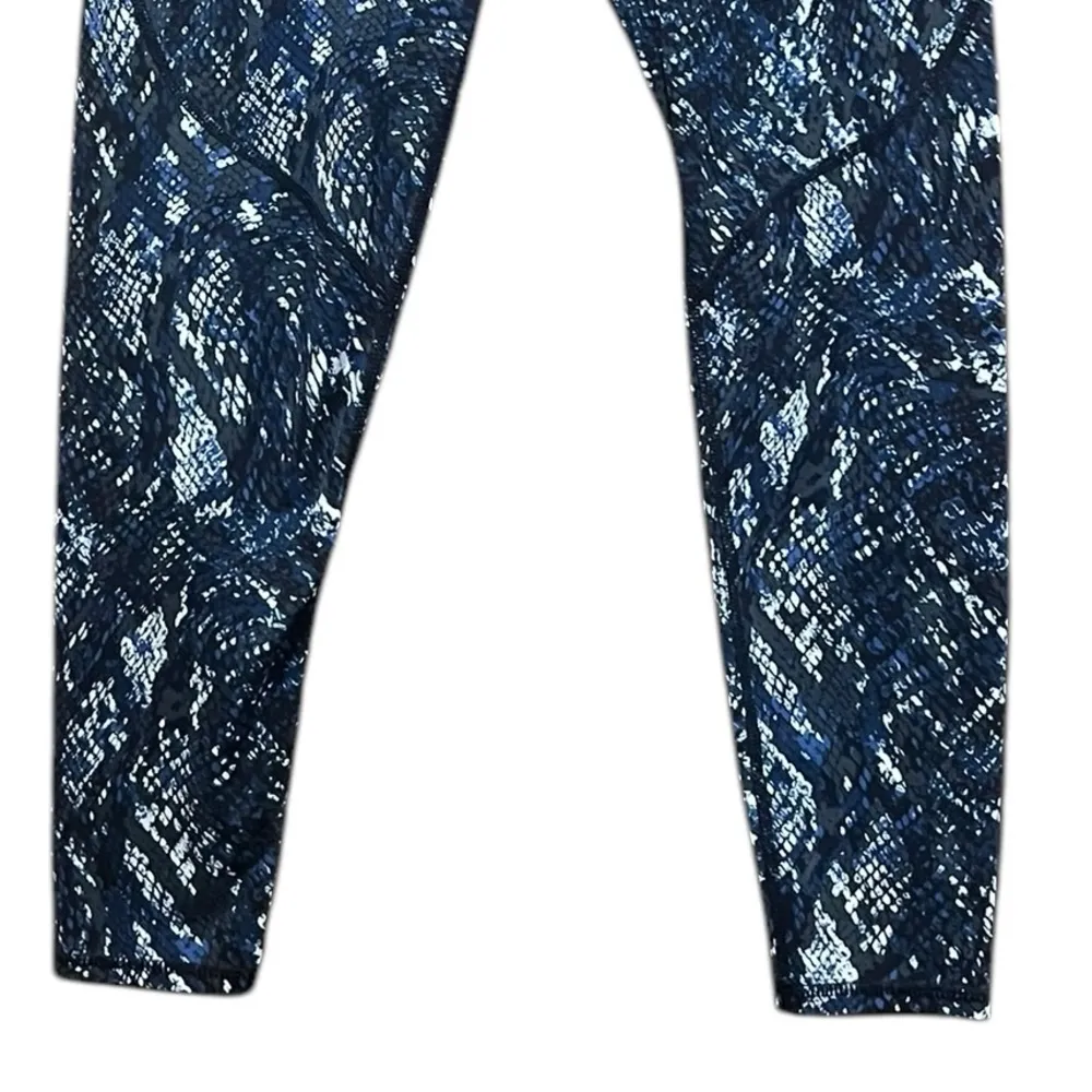 Sweaty Betty Power 7/8 Leggings Leggings Blue Snake Size XS - Image 7