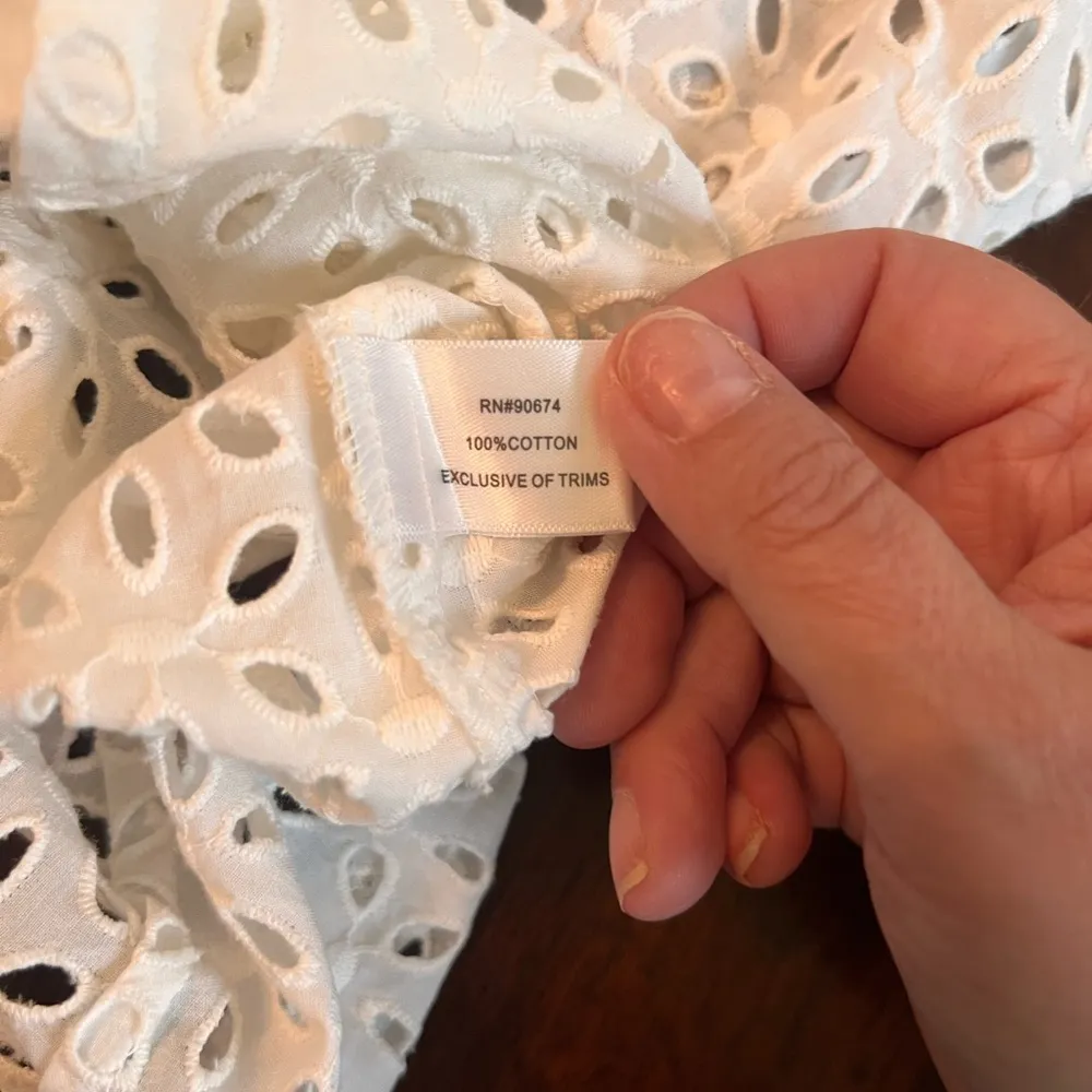 Boston Proper Women’s White Cuffed Sleeve Button Down Shirt - Size 8 - Image 6