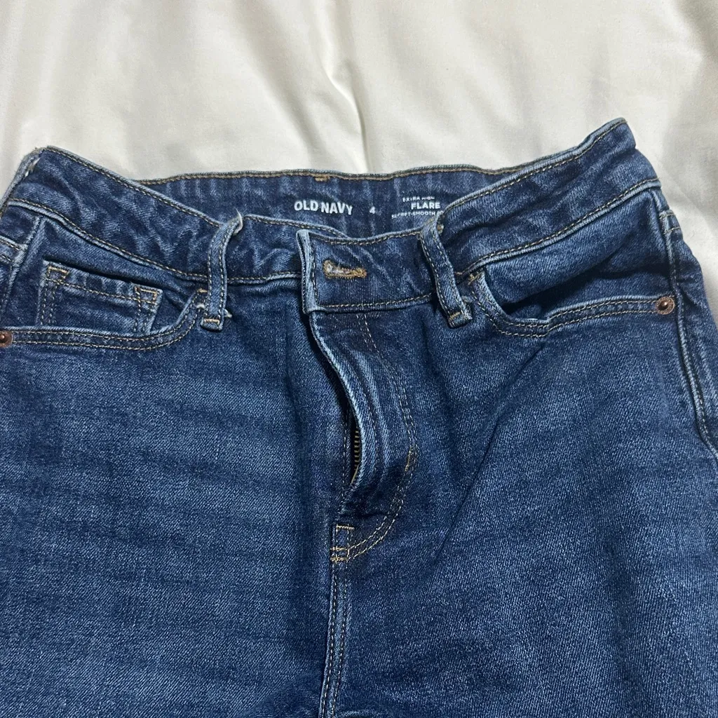 Old navy Classic Blue boot cut Jeans - Image 3