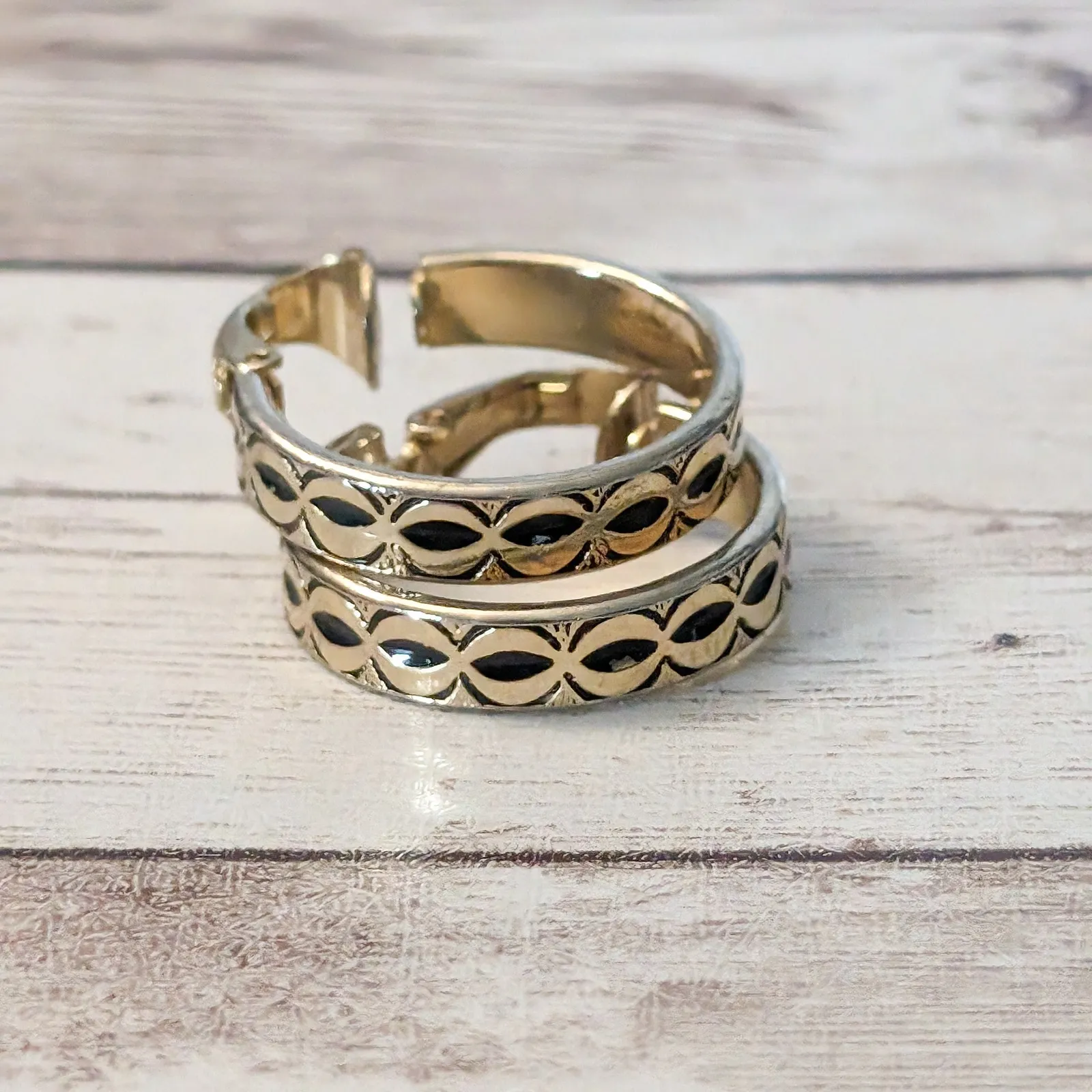 Vintage L H Segal Clip On Earrings - Image 4