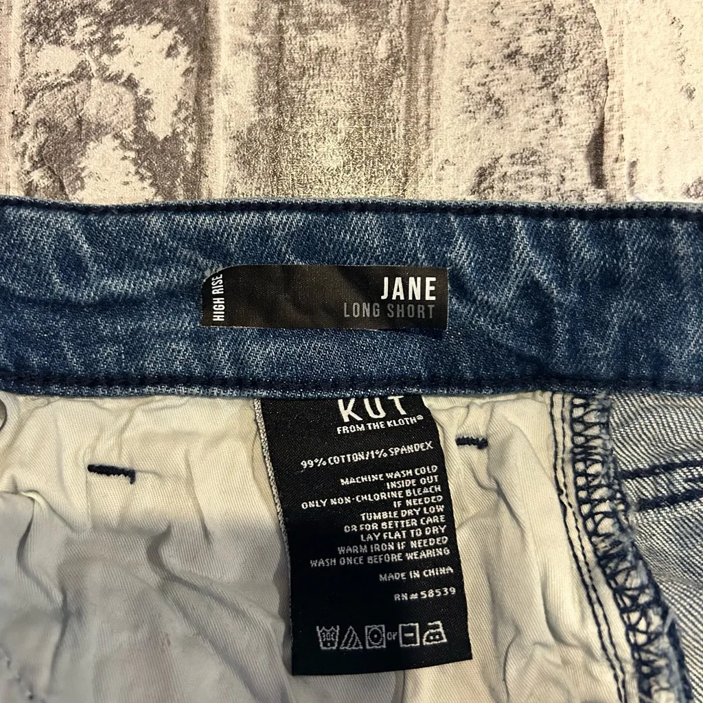 Kut from the Kloth Light Blue Distressed Jean Shorts - Image 4