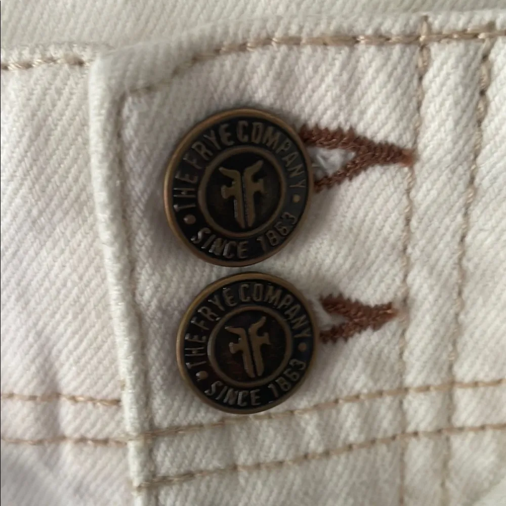 Frye Women's 8 Cream Contrast Stitched Jean Shorts High-rise Grommet Belt - Image 2