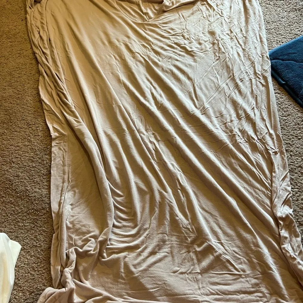 Barefoot dreams os dress - Image 5