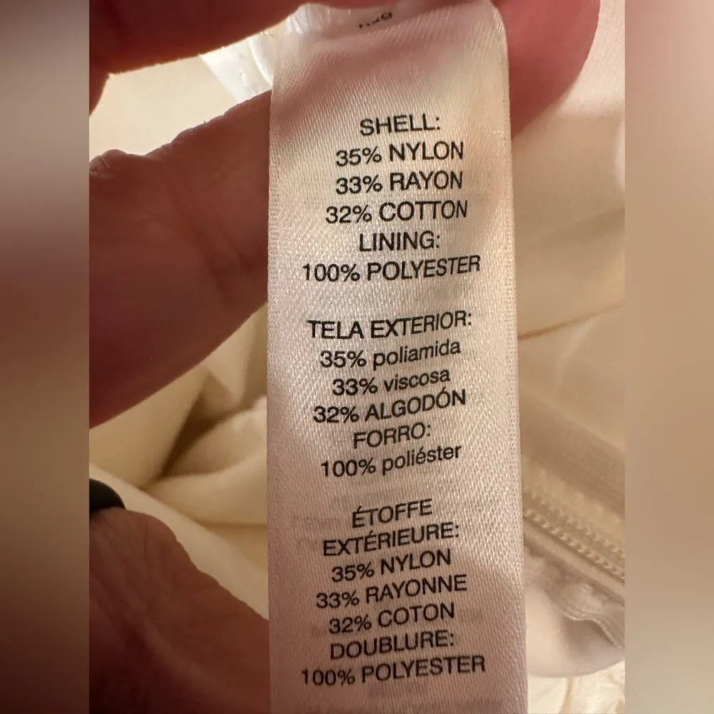 EUC White House Black Market Mini Dress in White lace all lined - Image 6